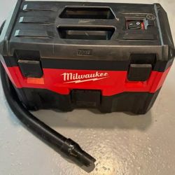 Milwaukee 2 Gallon Dry/Wet Vacuum
