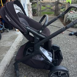 Nuna Demi Grow Stroller