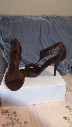 Nine West t-strap stiletto sandal, leather. Never worn.