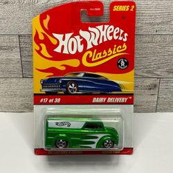 Hot Wheels Classics Green ‘2005 Dairy Delivery Truck • Die Cast Metal • Made in Thailand