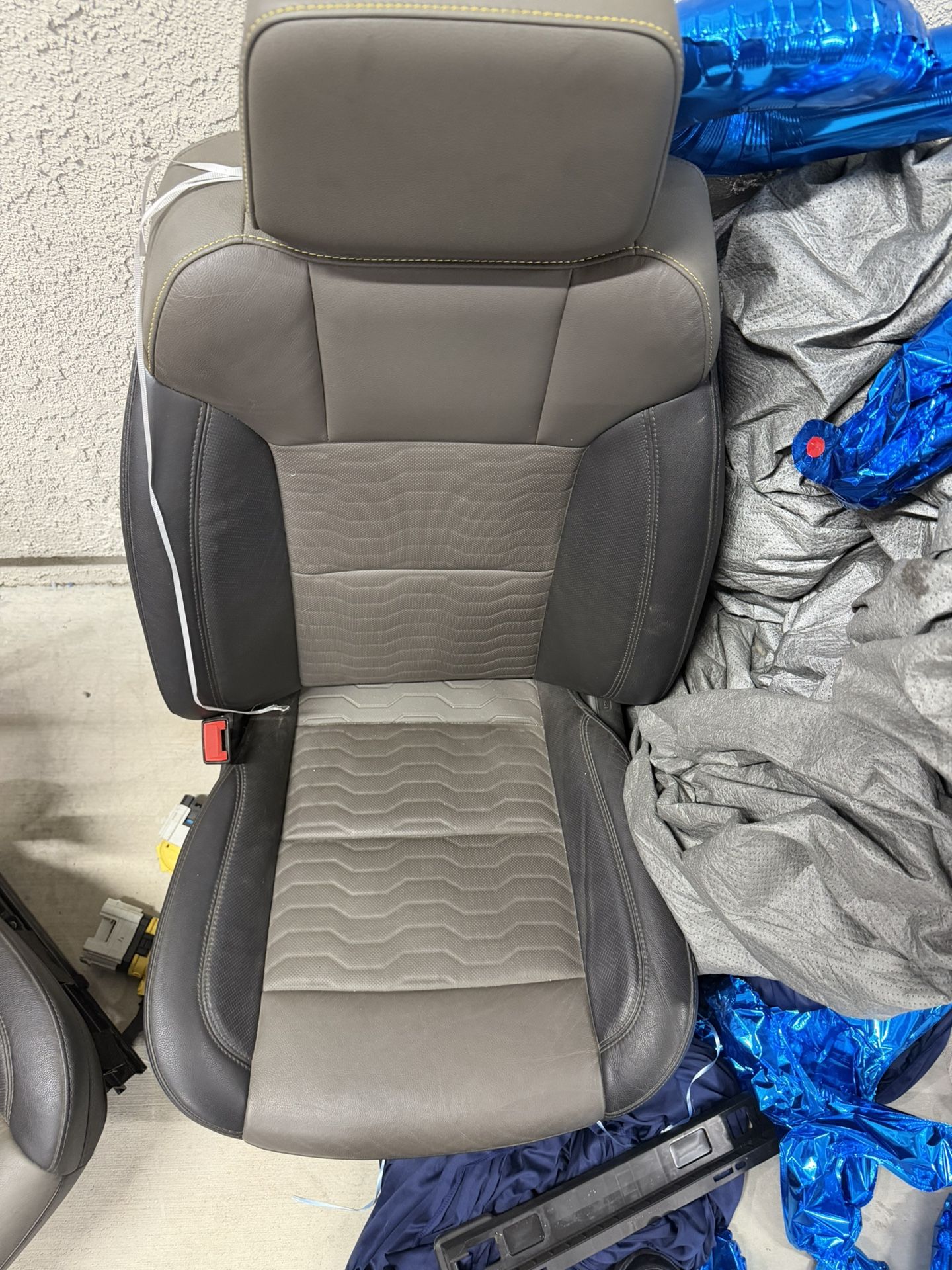 electric seats  