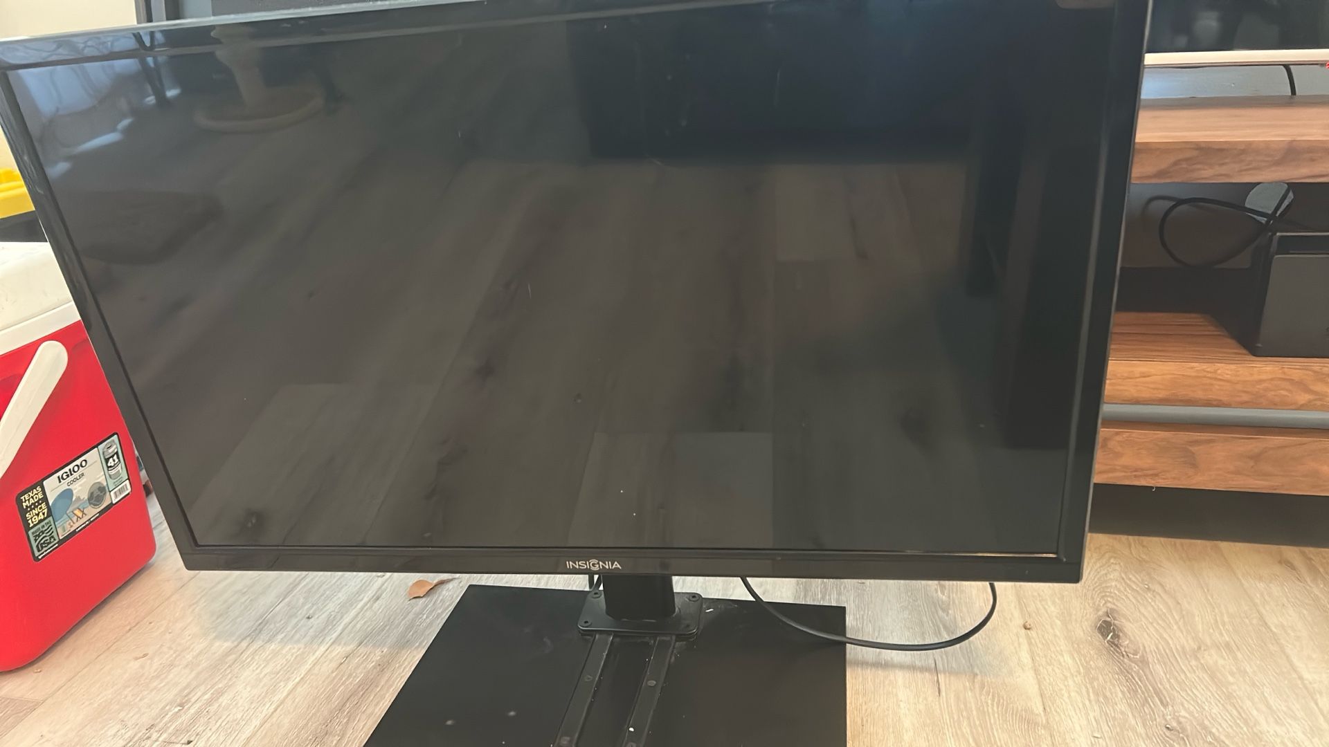32 Inch Insignia Tv
