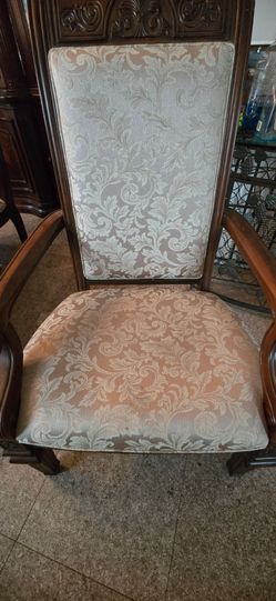 Set of 8 AICO Michael Amini Luxury Dining Chairs (2 Armchairs, 6 Side Chairs) Excellent Condition