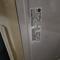 GE Air Conditioner And Heater