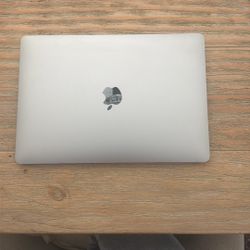 Macbook M1