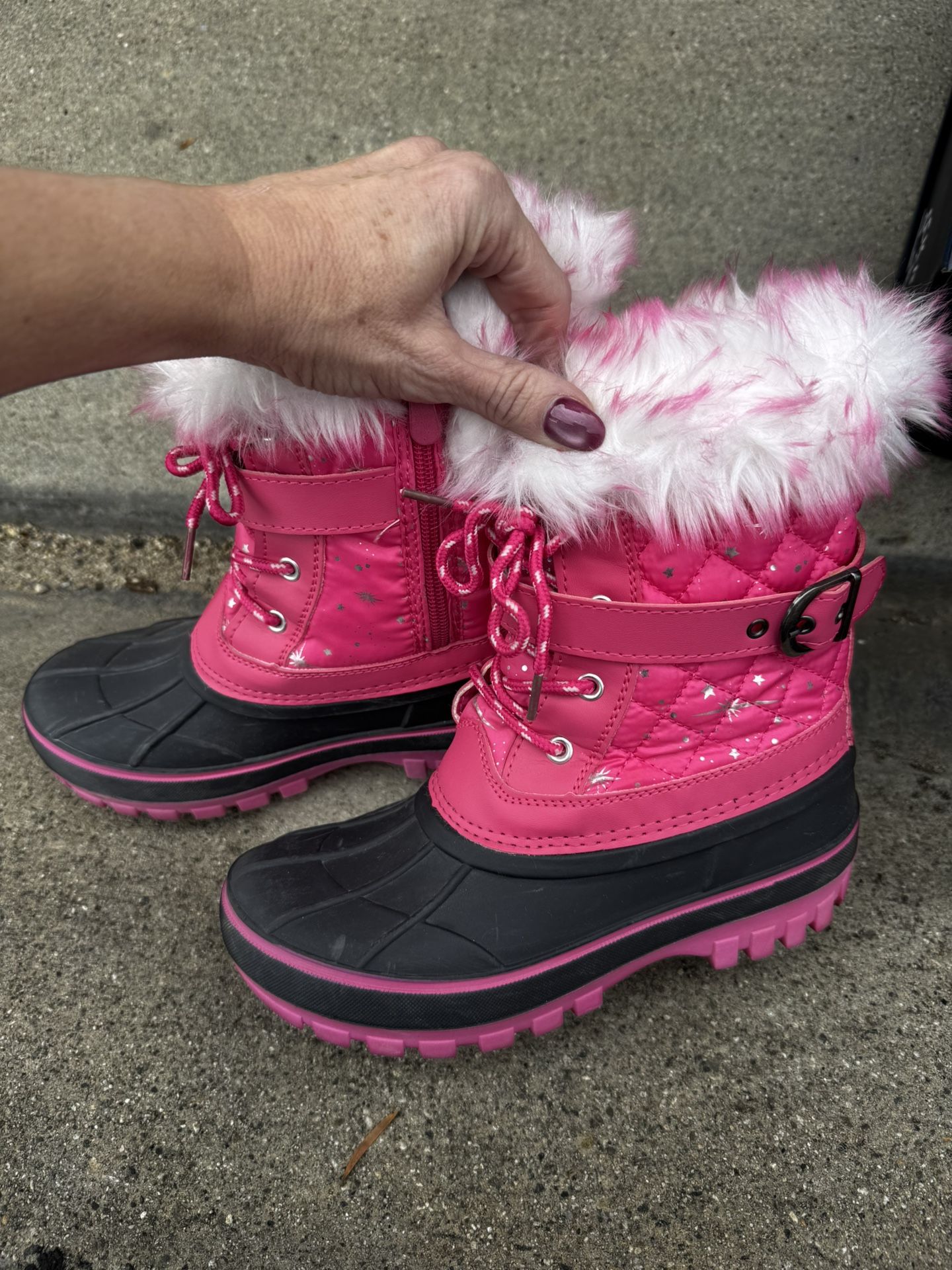 Snow Boots - Girls Pink Size 2
