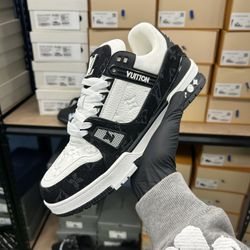 Lv Trainers
