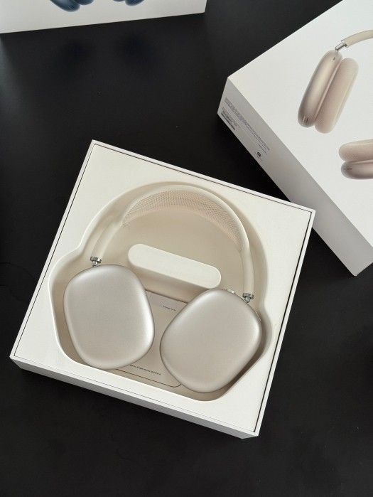 Apple headphones