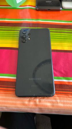 Lote de teléfonos