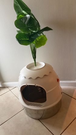 Hidden plant litterbox
