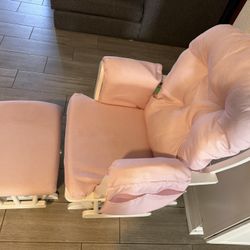 Nursery Glider Chair With Footrest