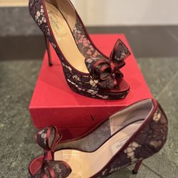 Valentino Garavani 125 MM Couture Bow Lace Platform Pump