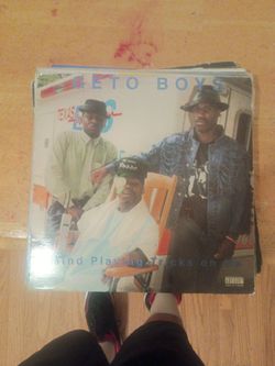 VYNIL 12IN SINGLE