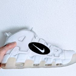 
Nike Uptempo White/Black – Men’s 9.5 – Barely Worn