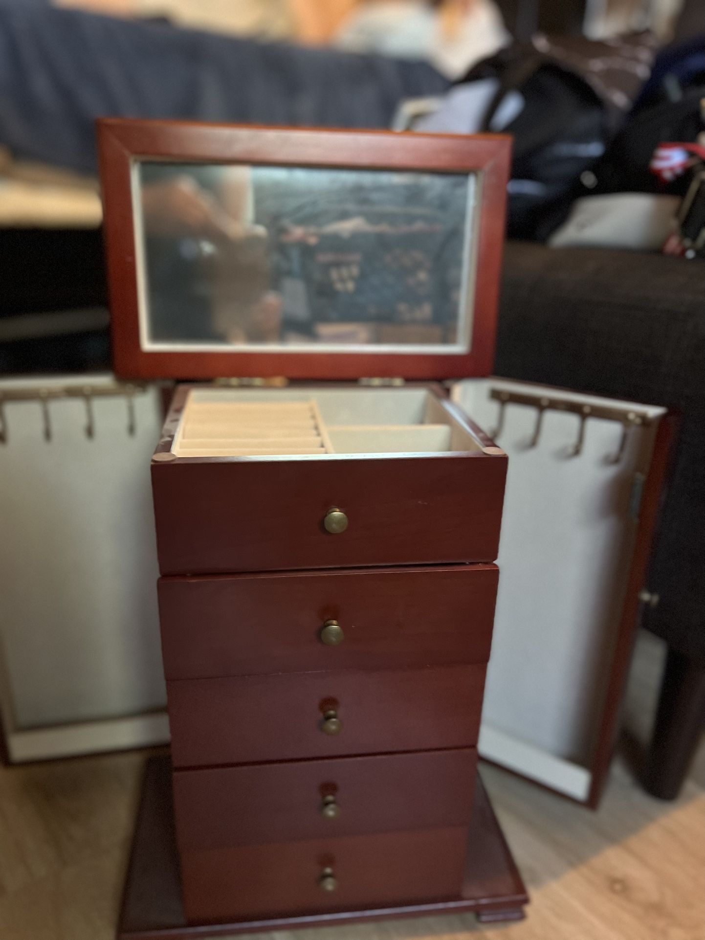 Jewelry Box Like New
