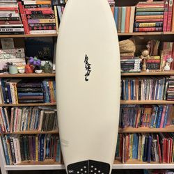 Surfboard (brand New) Misfit Twin Fish 5’10 38L