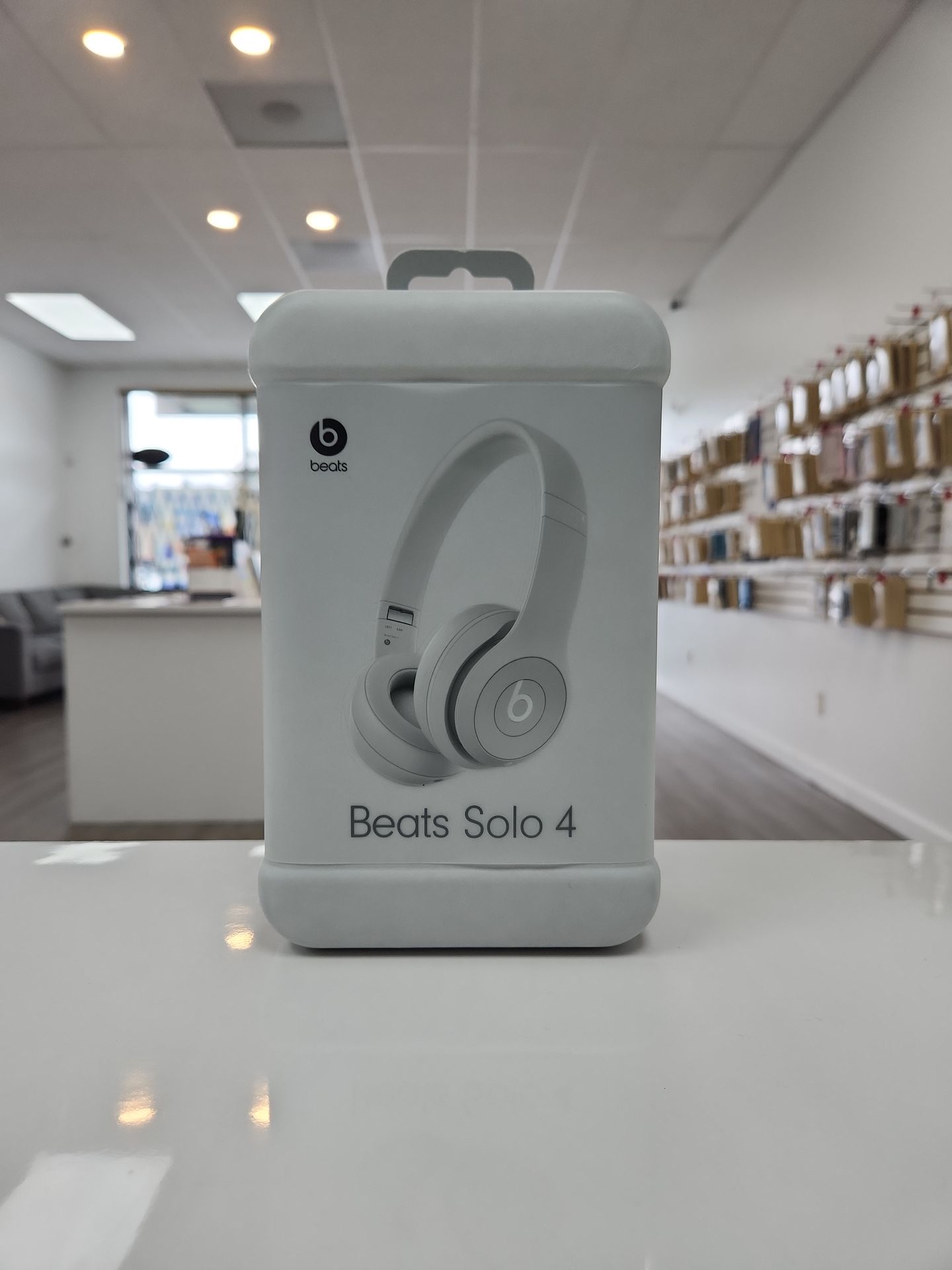 Beats Solo 4 Headset Brand New 🔥