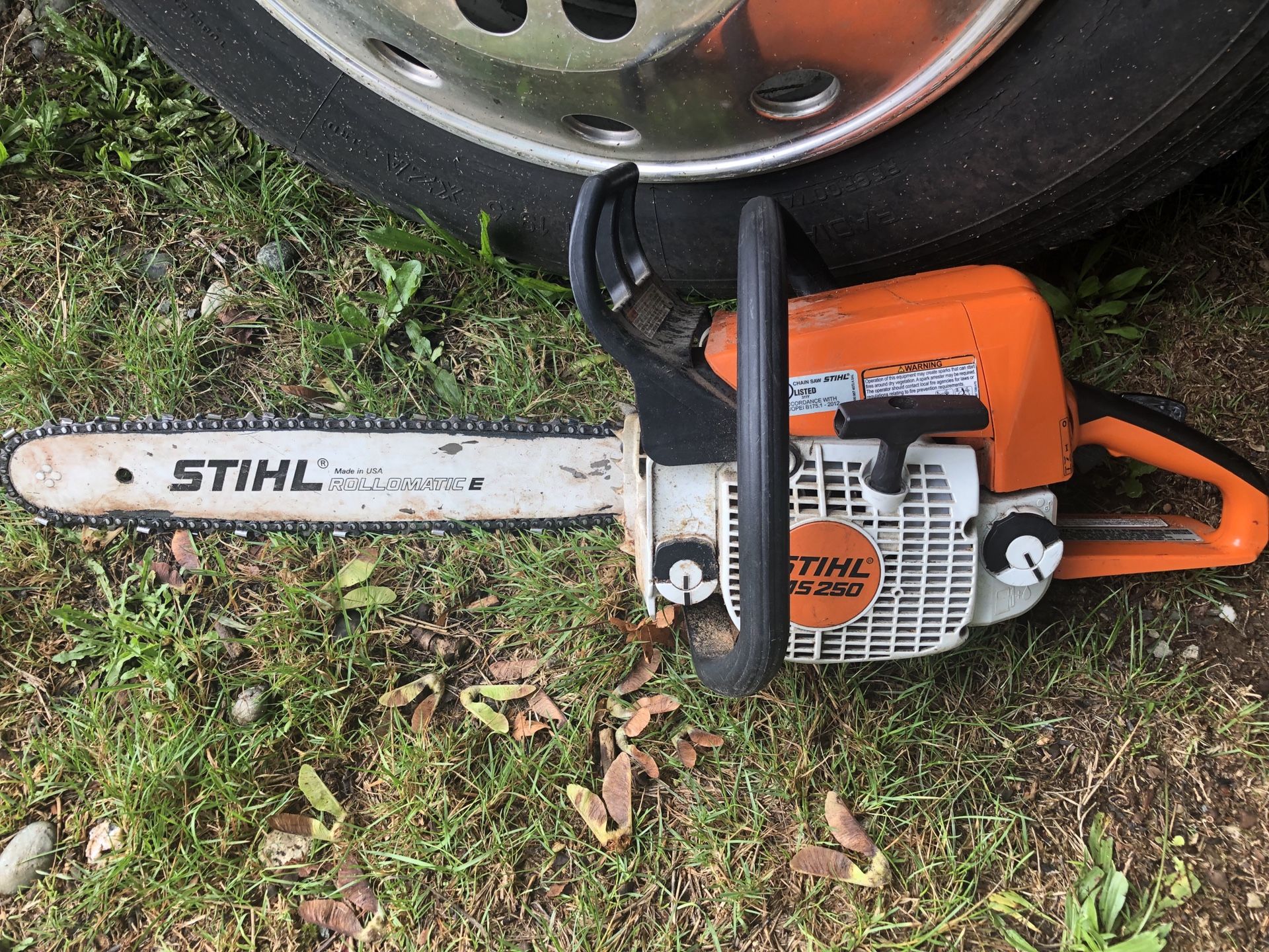 Stihl MS250 Chainsaw 18” Bar