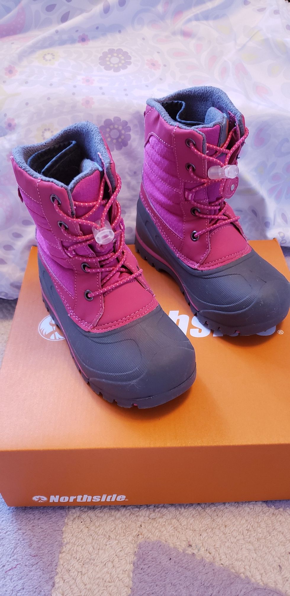 Girls Snow boots size 12 (toddler)