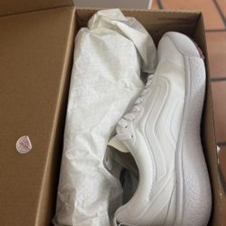 BWNT VANS Ultrarang exo W6/M4.5
