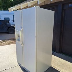 Kenmore Refrigerator 