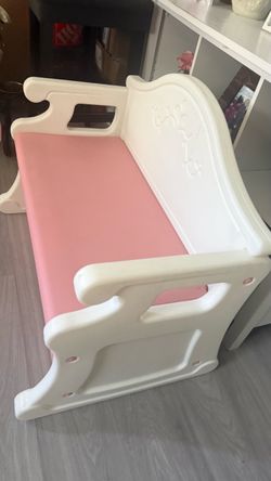 LITTLE TIKES VICTORIAN TOY STORAGE BENCH