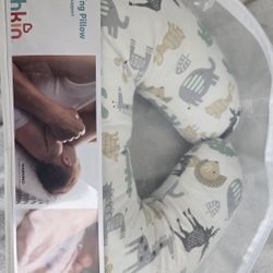 Infant Feeding Pillow