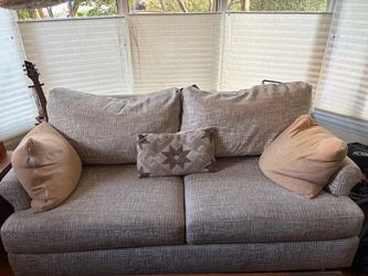 Free Sofa