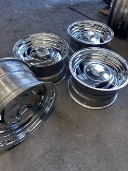 15” POLISHED WHEELS 6 LUG