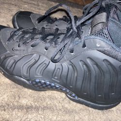 Cleavland Cavs Nikes 