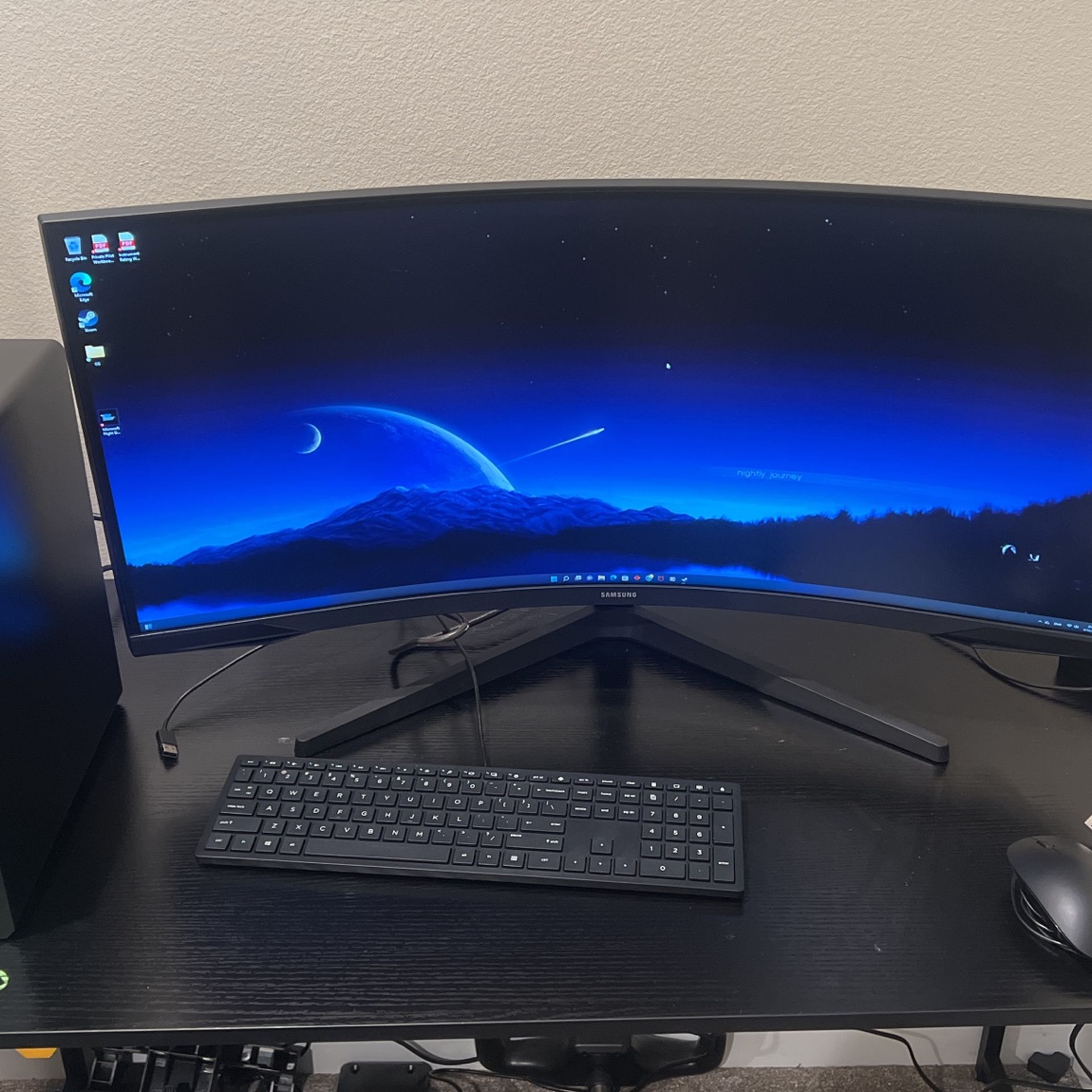 HP Pavilion Gaming Desktop And Samsung Gaming Monitor.