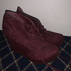 Shï by Journeys Burgundy Suede Lace Platform Wedged Ankle Boots