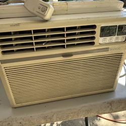 Small Window, Air Condition