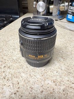 NIKON 18-55mm DX LENS f/3.5-5.6 VR