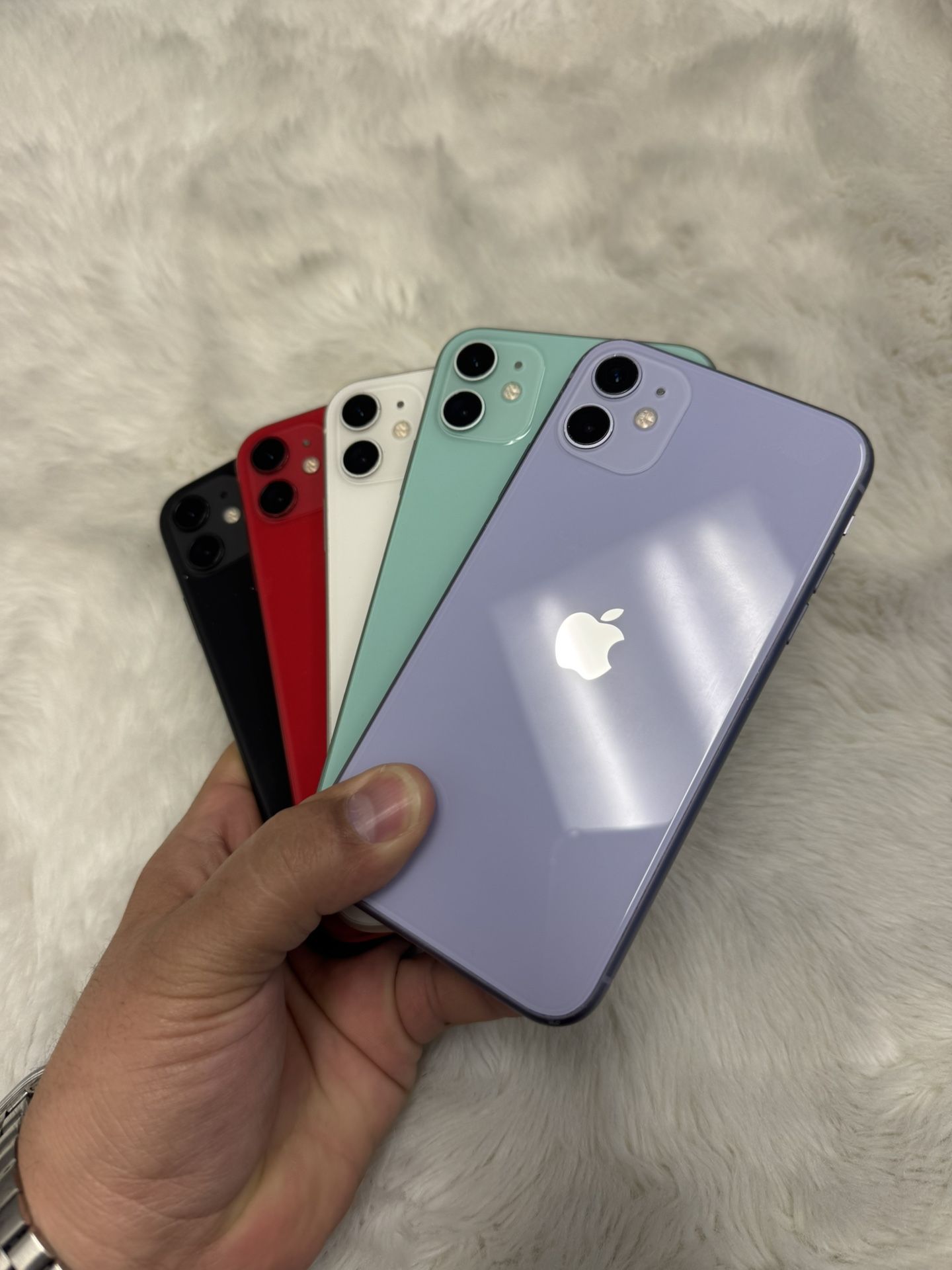 Apple iPhone 11 64GB Unlocked $230