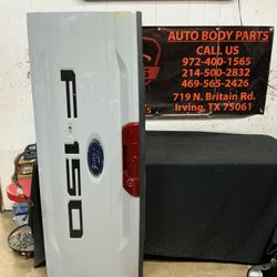 FORD F150 TAILGATE 2021-2025 with CAMERA and STEP OEM