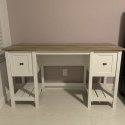 White Desk 