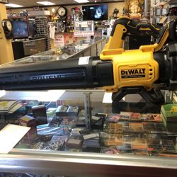Dewalt 20v max 125 mph 450 cfm brushless cordless battery powered blower (Tool Only)