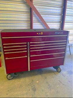 SNAP ON TOOL CHEST 12 DRAWER ROLL CAB