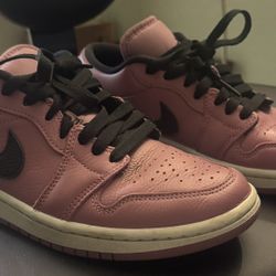 Nike air jordan 1 Low - Size 7 Women