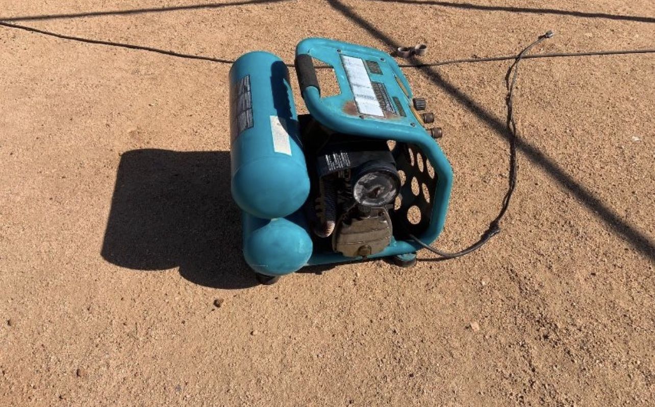 Makita Air Compressor