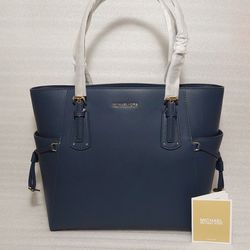 MICHAEL KORS designer handbag. Navy Blue. Brand new with tags Women's purse 