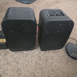 Advant Wireless Amplified Speakers