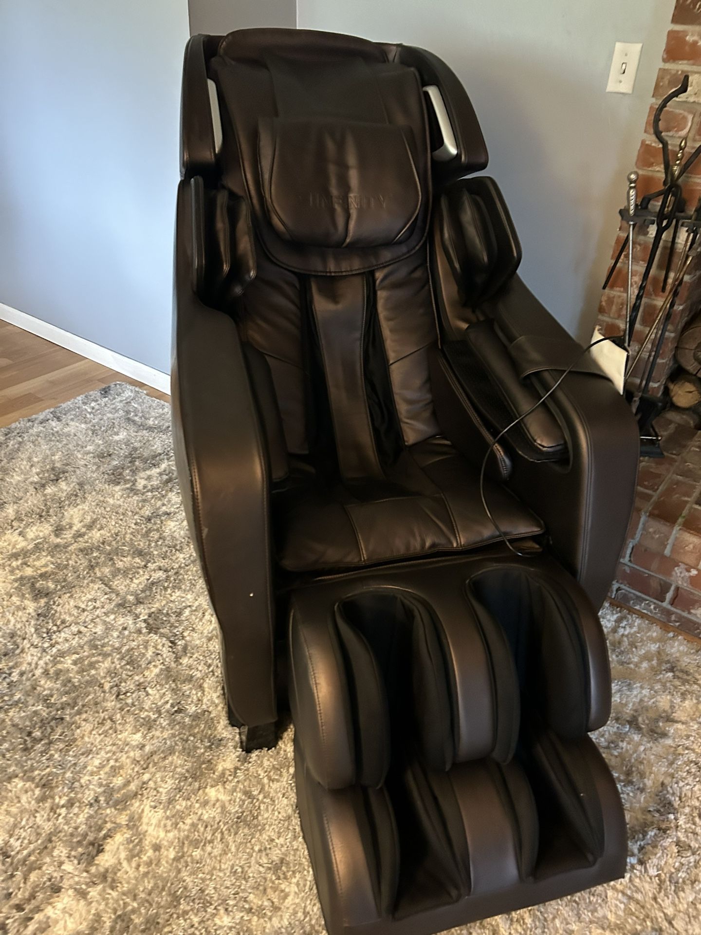 Infinity massage chair