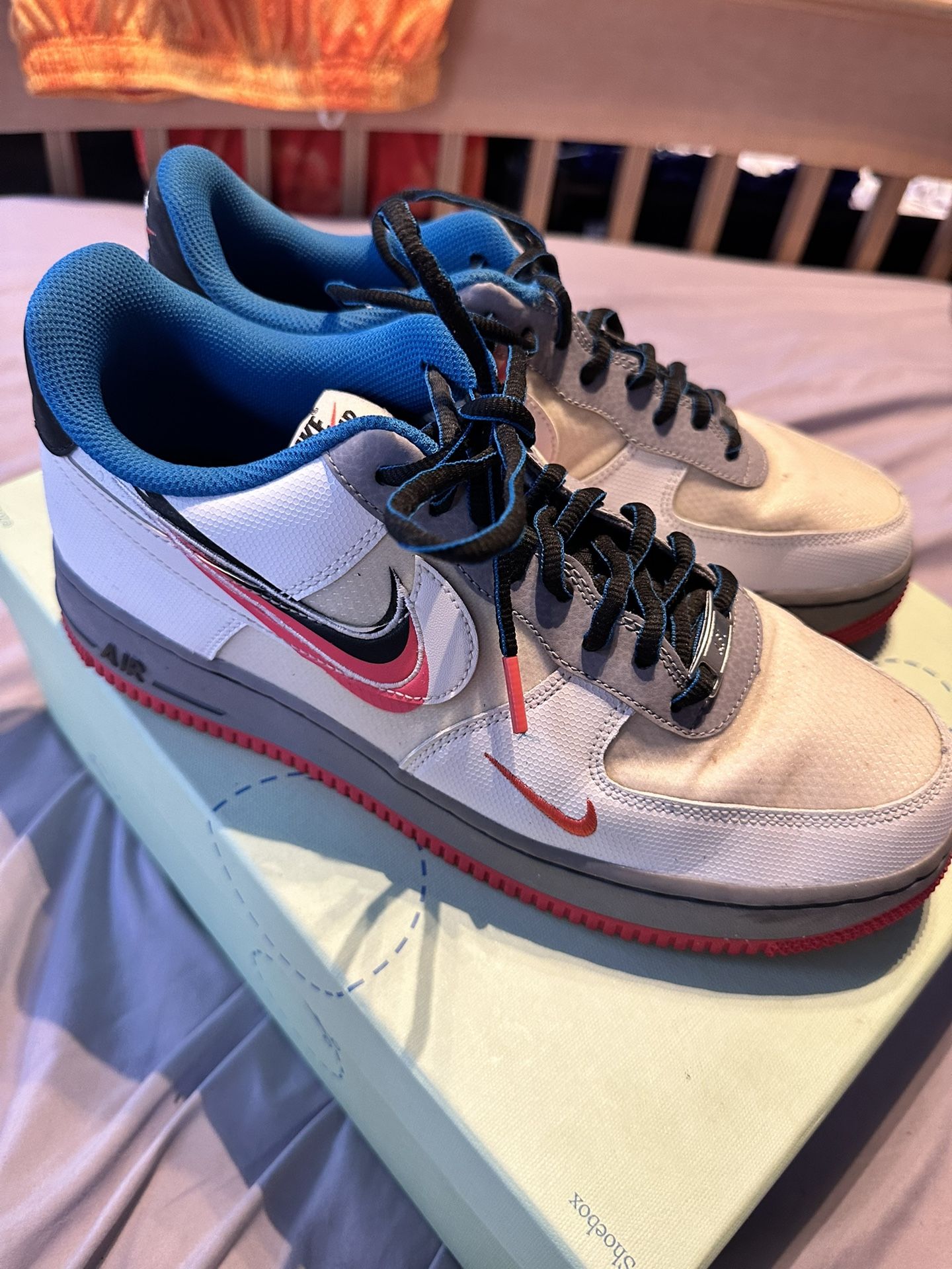 Air Forces Size 9