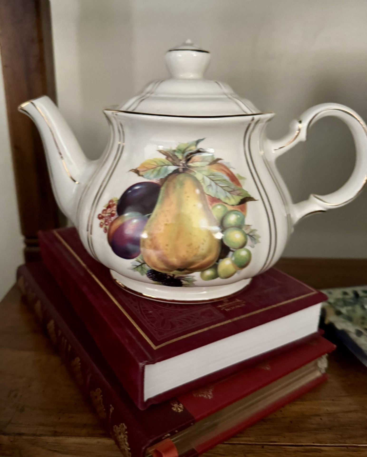 Antique 1930s SADLER Teapot