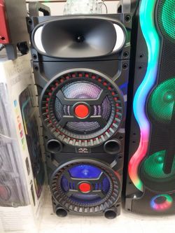 Party Speaker With Karaoke 🎤 System Availabile On Special Deals 🙃😲