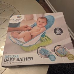 Summer Infant  Deluxe Baby Bather 
