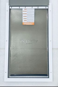 New Other PetSafe 13 3/4” x 23 3/4” Freedom Aluminum Pet Door, X-Large