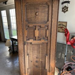 Antique 20th Century Good Quality Small Oak Wardrobe